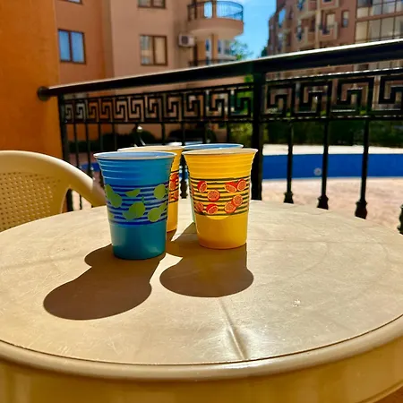 Lejlighedshotel Efir 2 - Menada 3*