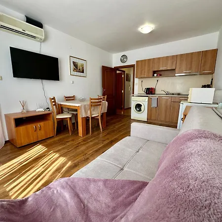 Efir 2 - Menada Lejlighedshotel 3*