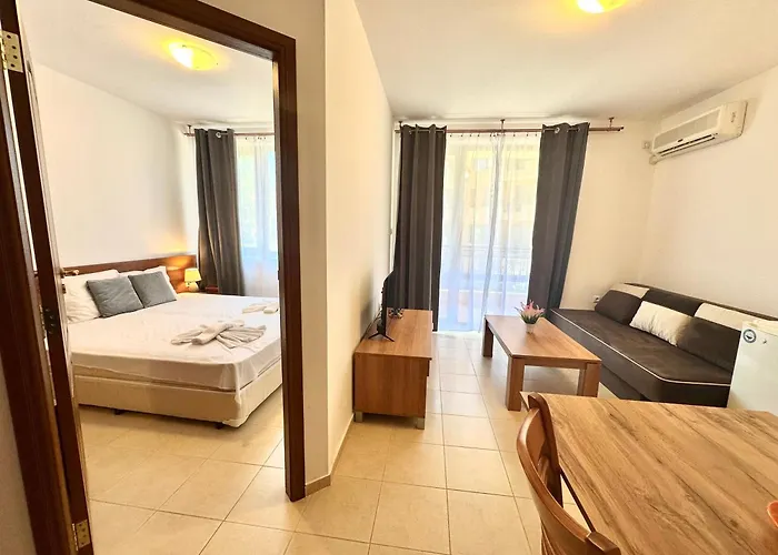 Efir 2 - Menada Hotel de apartamente 3*
