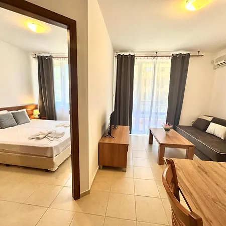Efir 2 - Menada Apartmanhotel 3*