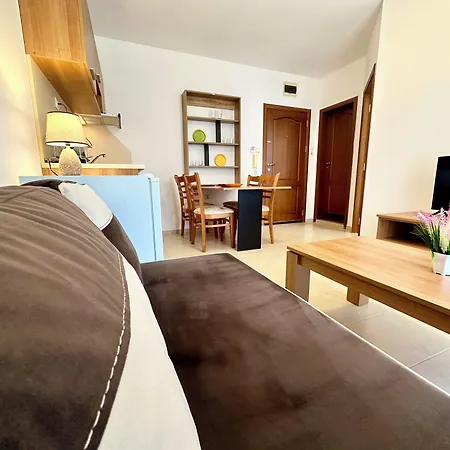 Efir 2 - Menada Lejlighedshotel 3*