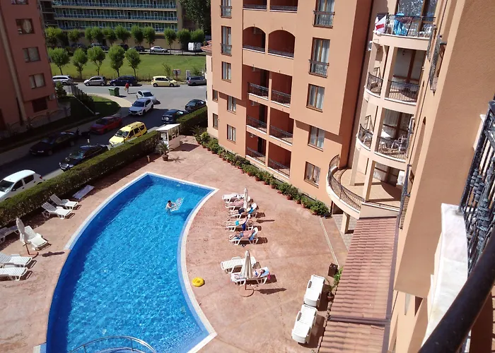 Efir 2 - Menada Aparthotel 3*